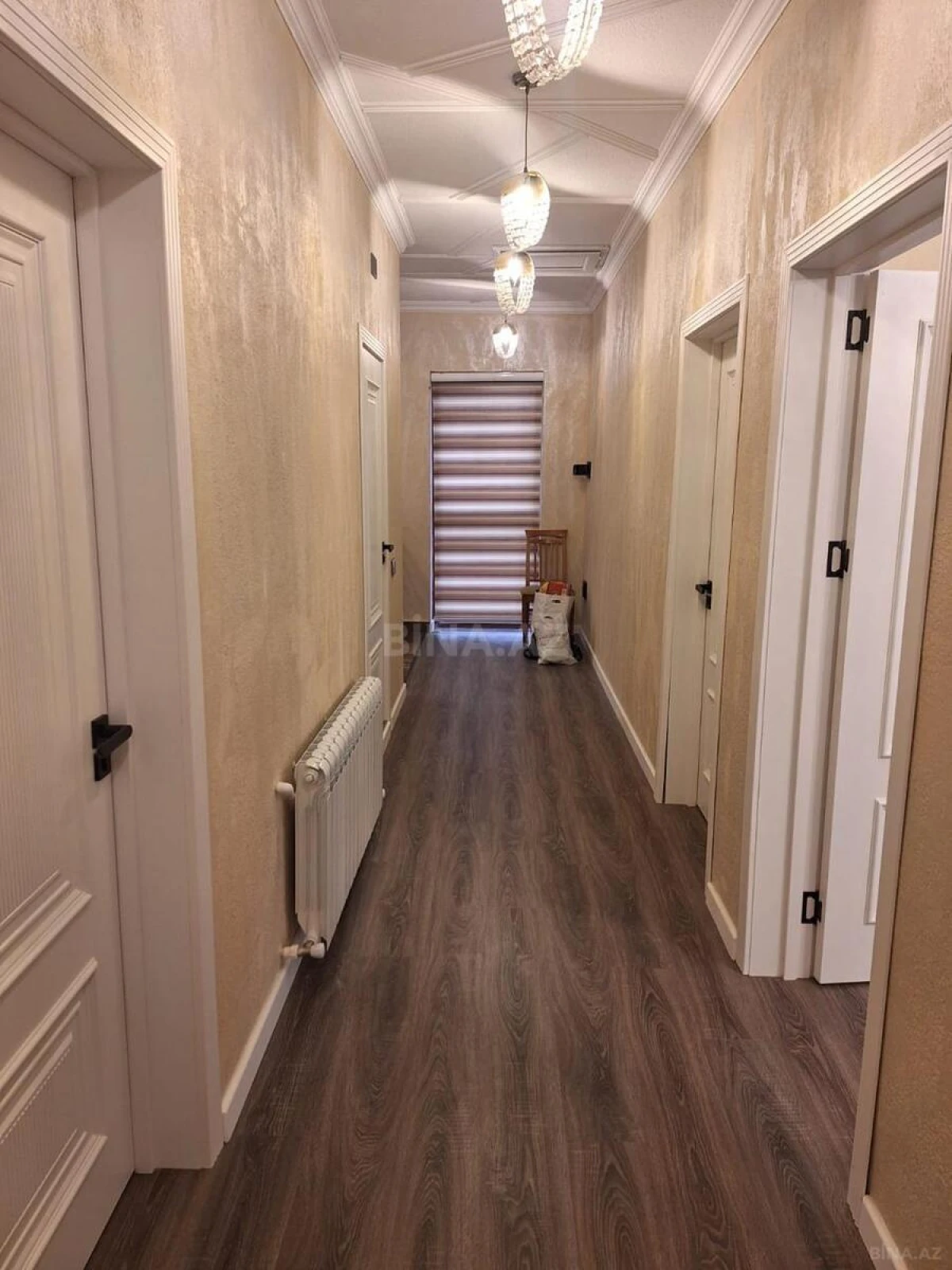 Satılır 6 otaqlı həyət evi 190 m²