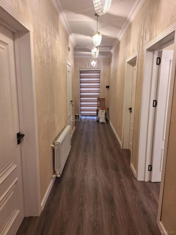 Satılır 6 otaqlı həyət evi 190 m²