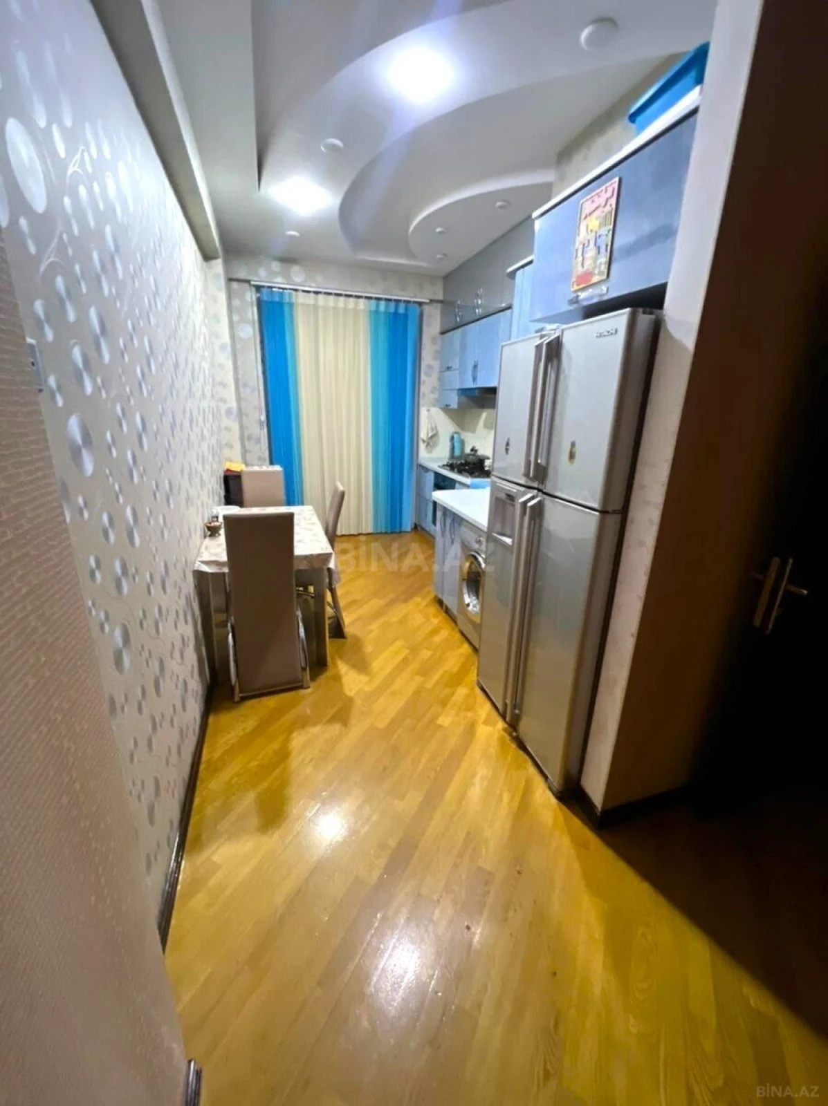Satılır 3 otaqlı mənzil 117 m²