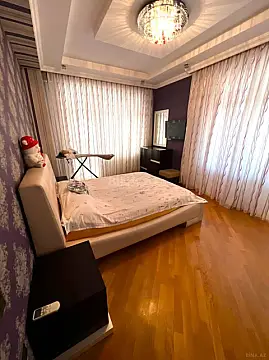 Satılır 3 otaqlı mənzil 117 m²