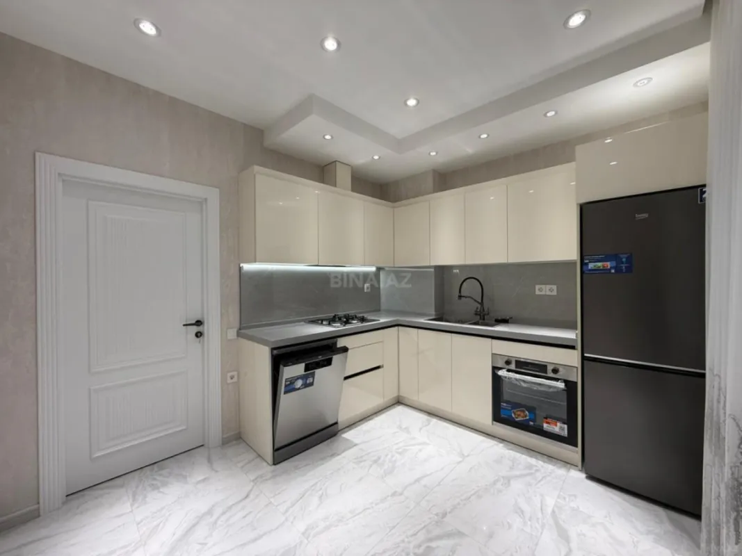 Satılır 3 otaqlı mənzil 95 m²