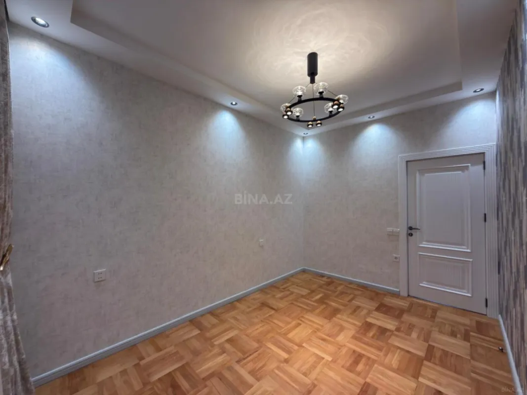 Satılır 3 otaqlı mənzil 95 m²