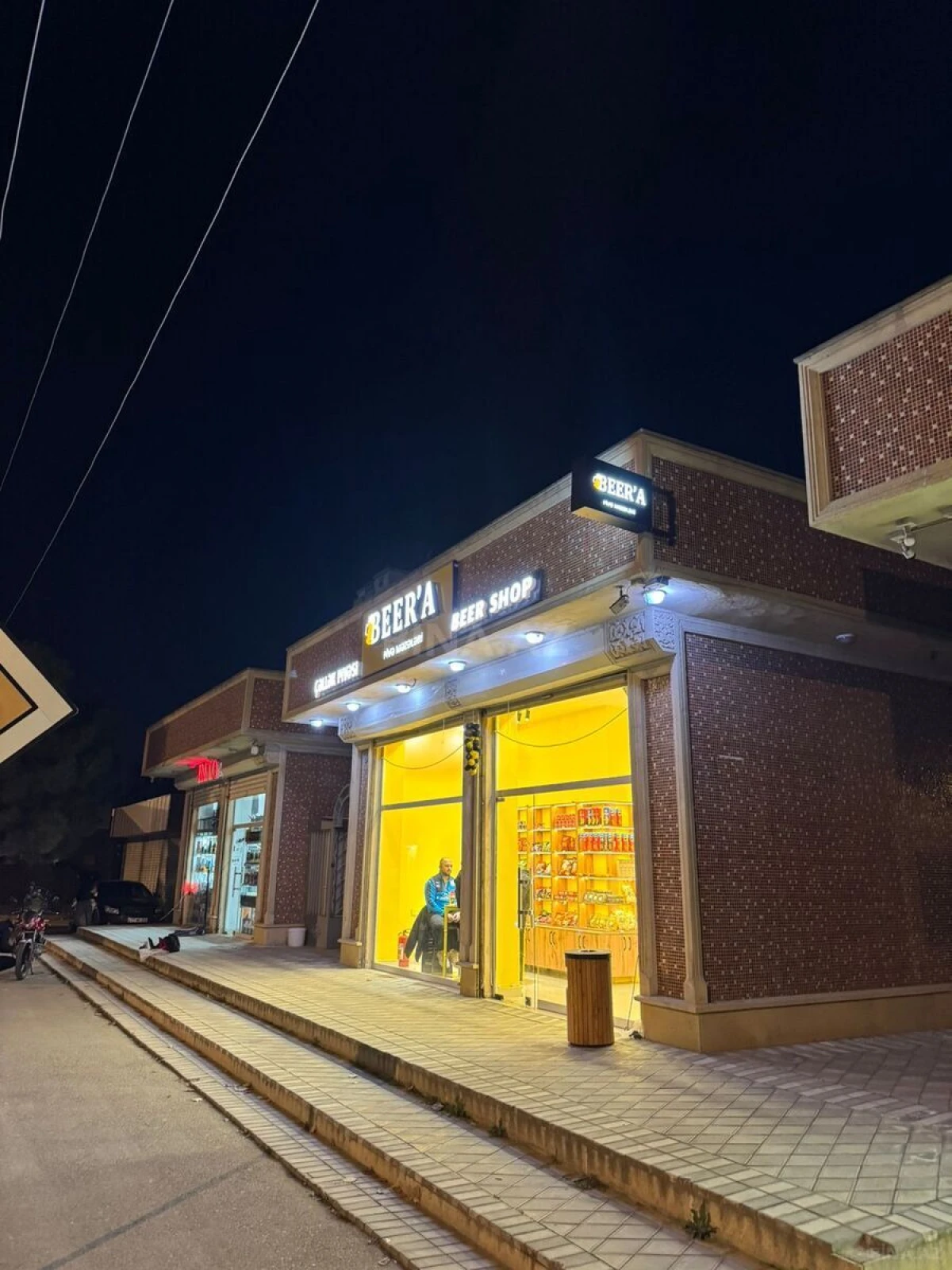 Satılır obyekt 64 m²