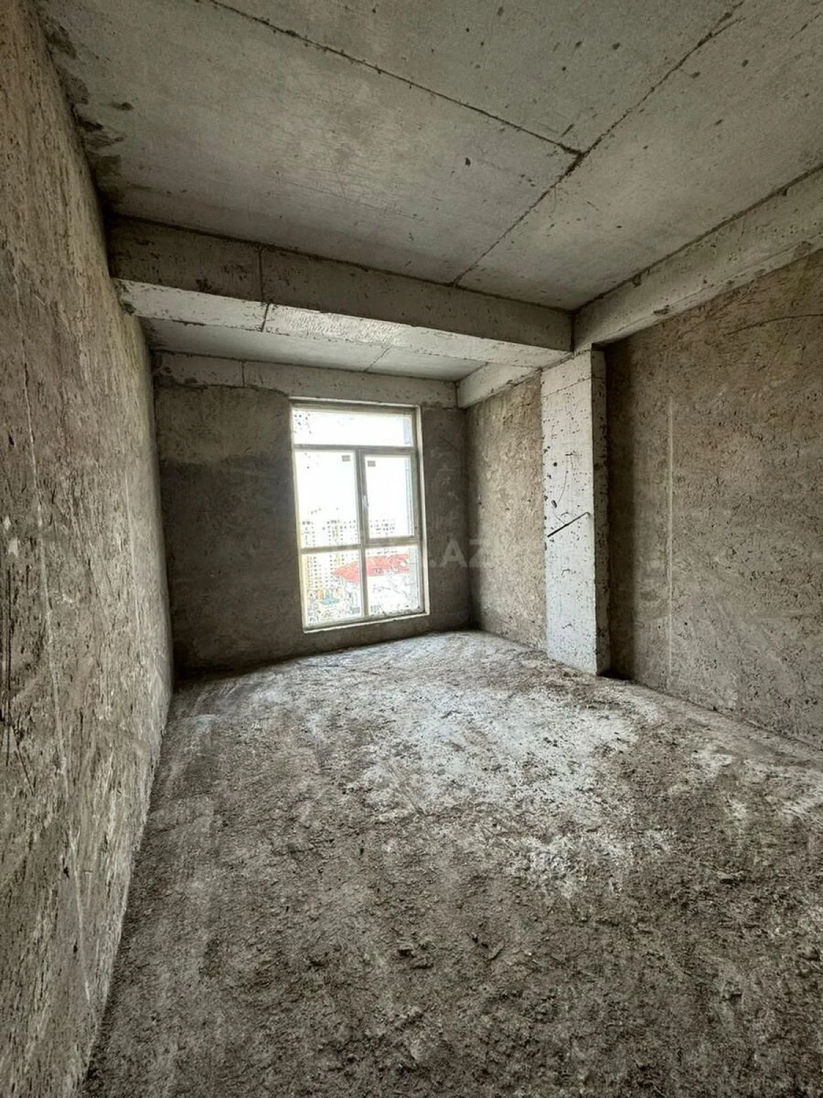 Satılır 2 otaqlı mənzil 87 m²