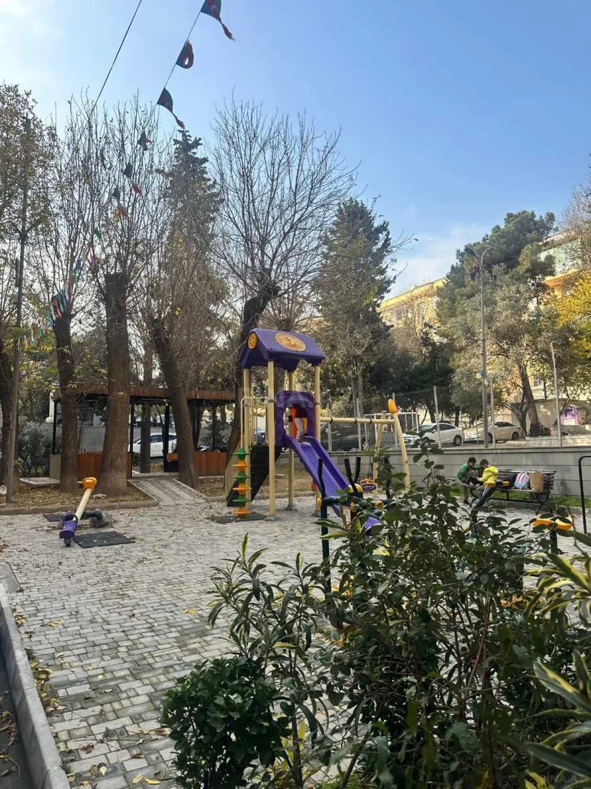 Kirayə verilir 3 otaqlı mənzil 100 m²