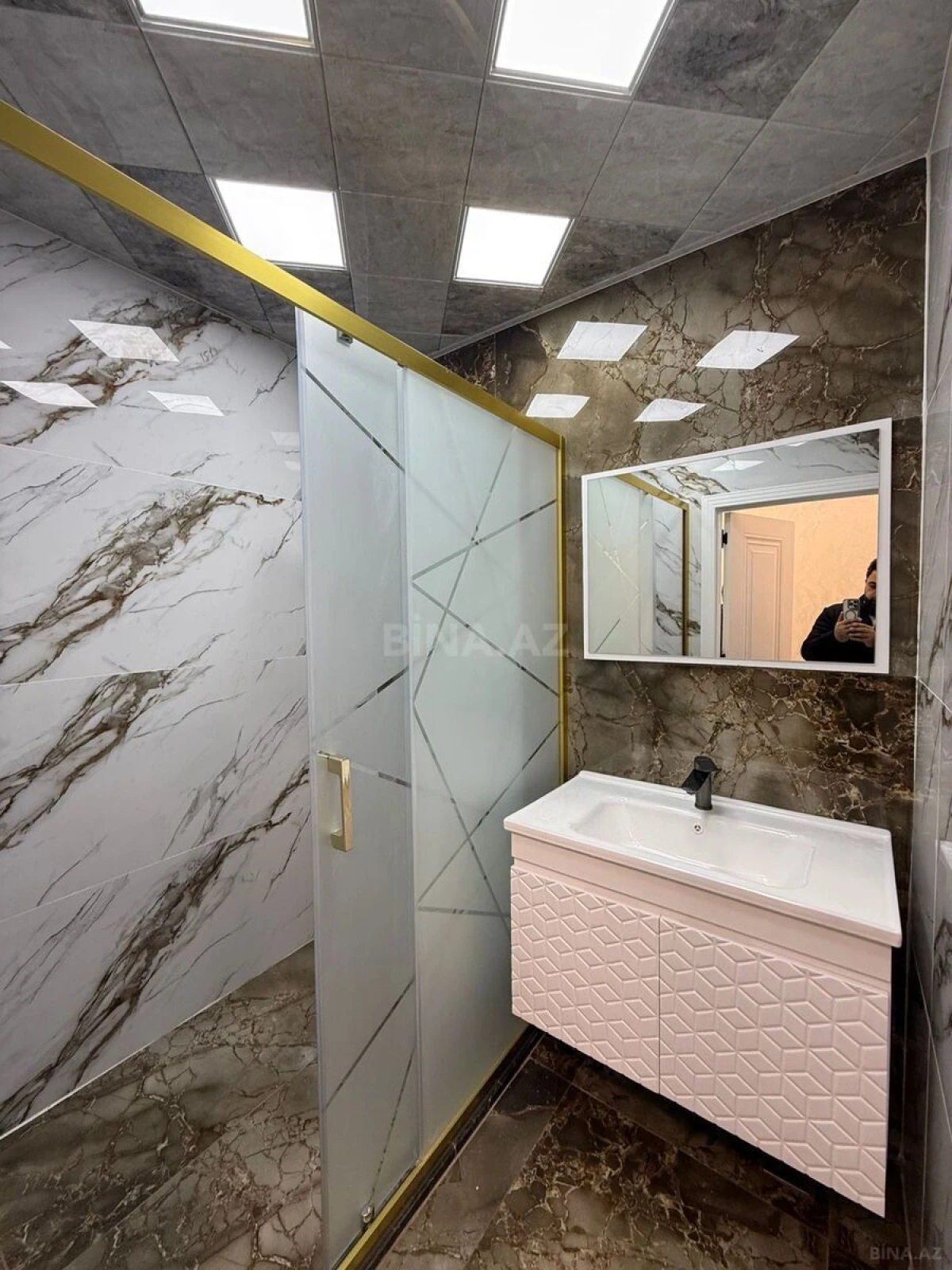 Satılır 2 otaqlı mənzil 60 m²