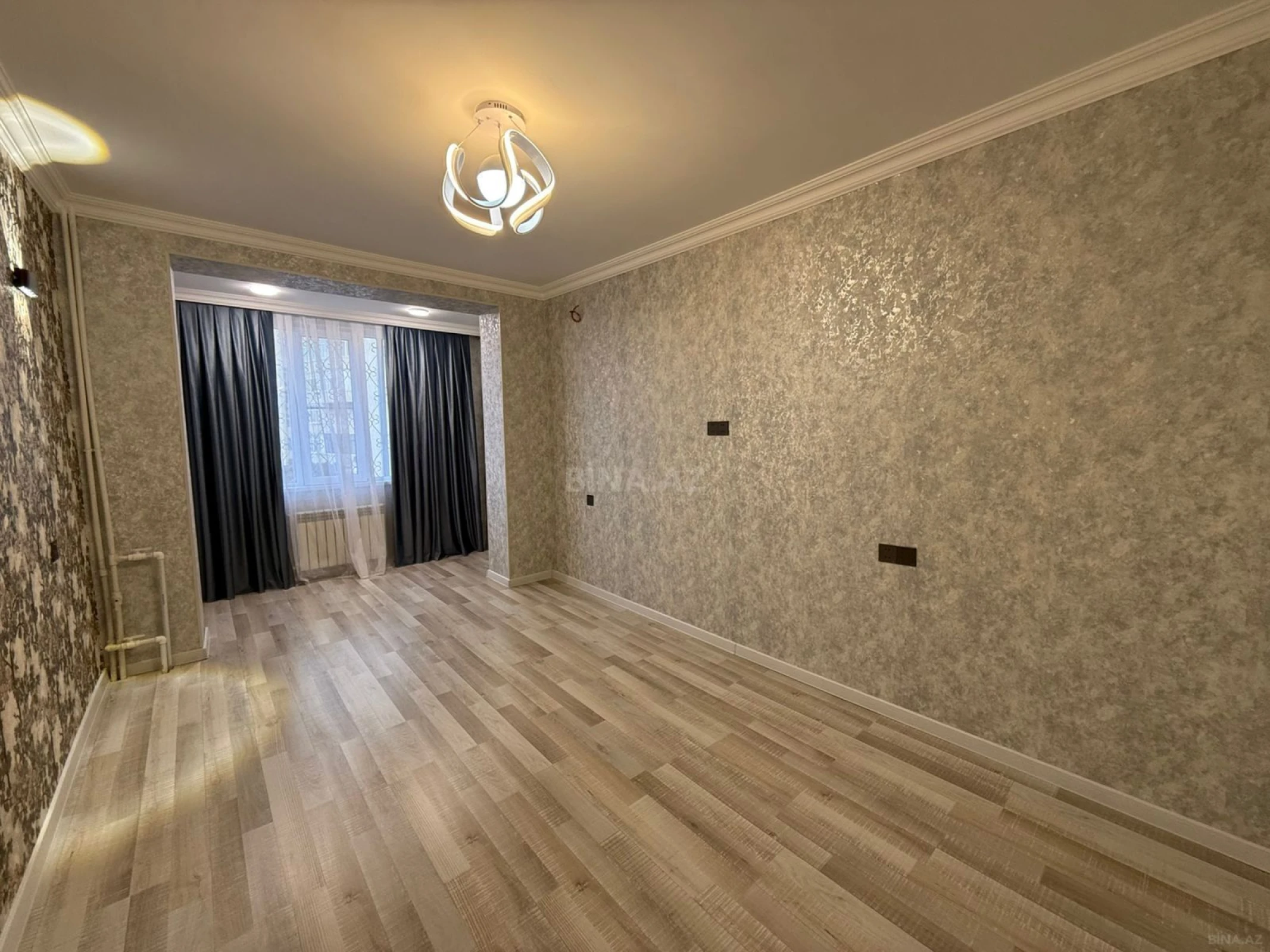 Satılır 2 otaqlı mənzil 60 m²