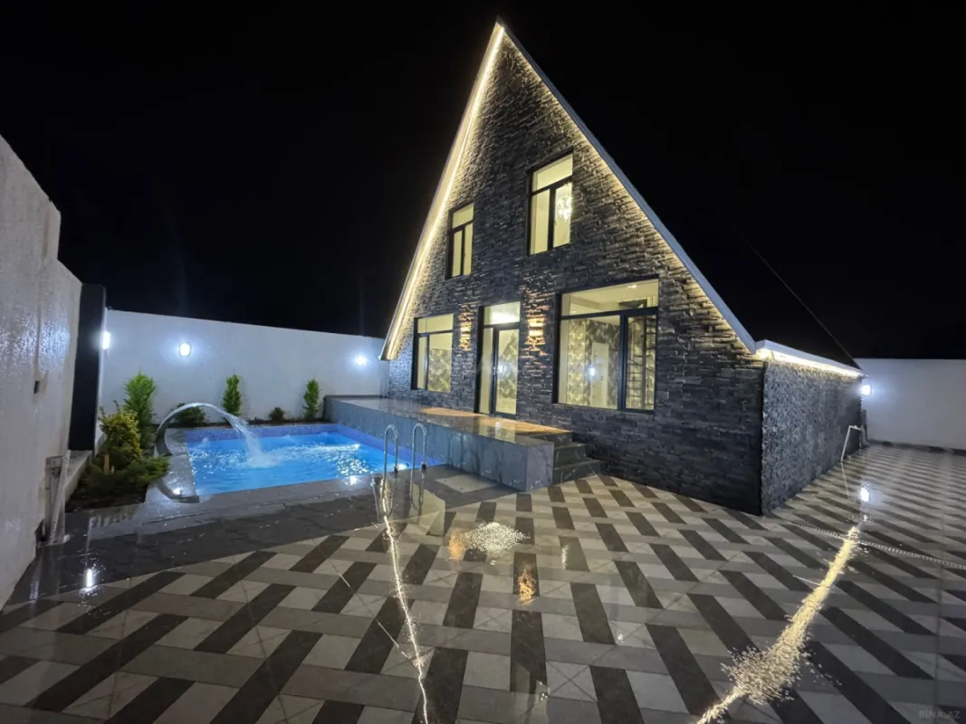 Satılır 4 otaqlı mənzil 132 m²