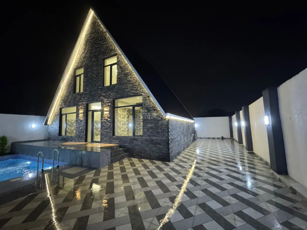 Satılır 4 otaqlı mənzil 132 m²