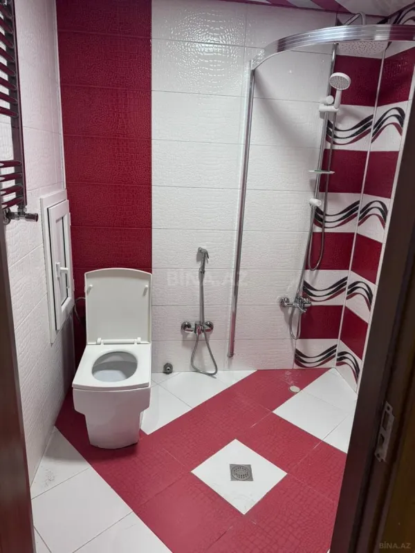 Kirayə verilir 2 otaqlı mənzil 70 m²