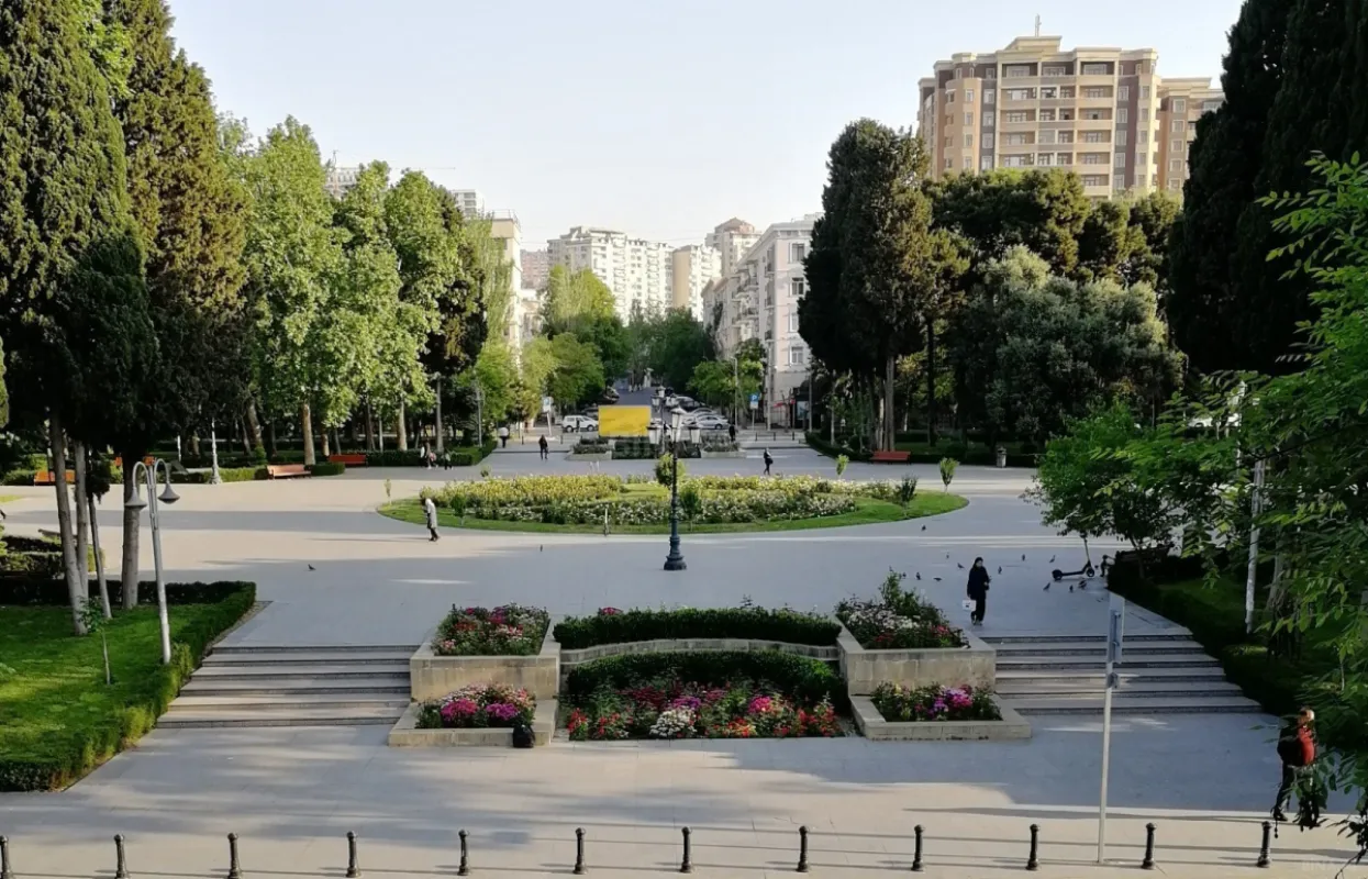 Kirayə verilir 3 otaqlı ofis 110 m²