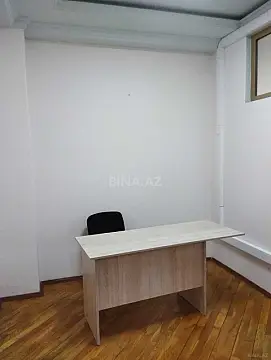 Satılır 4 otaqlı mənzil 130 m²