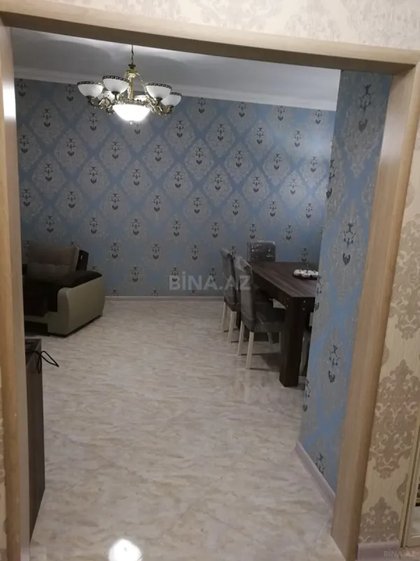 Kirayə verilir 2 otaqlı mənzil 70 m²