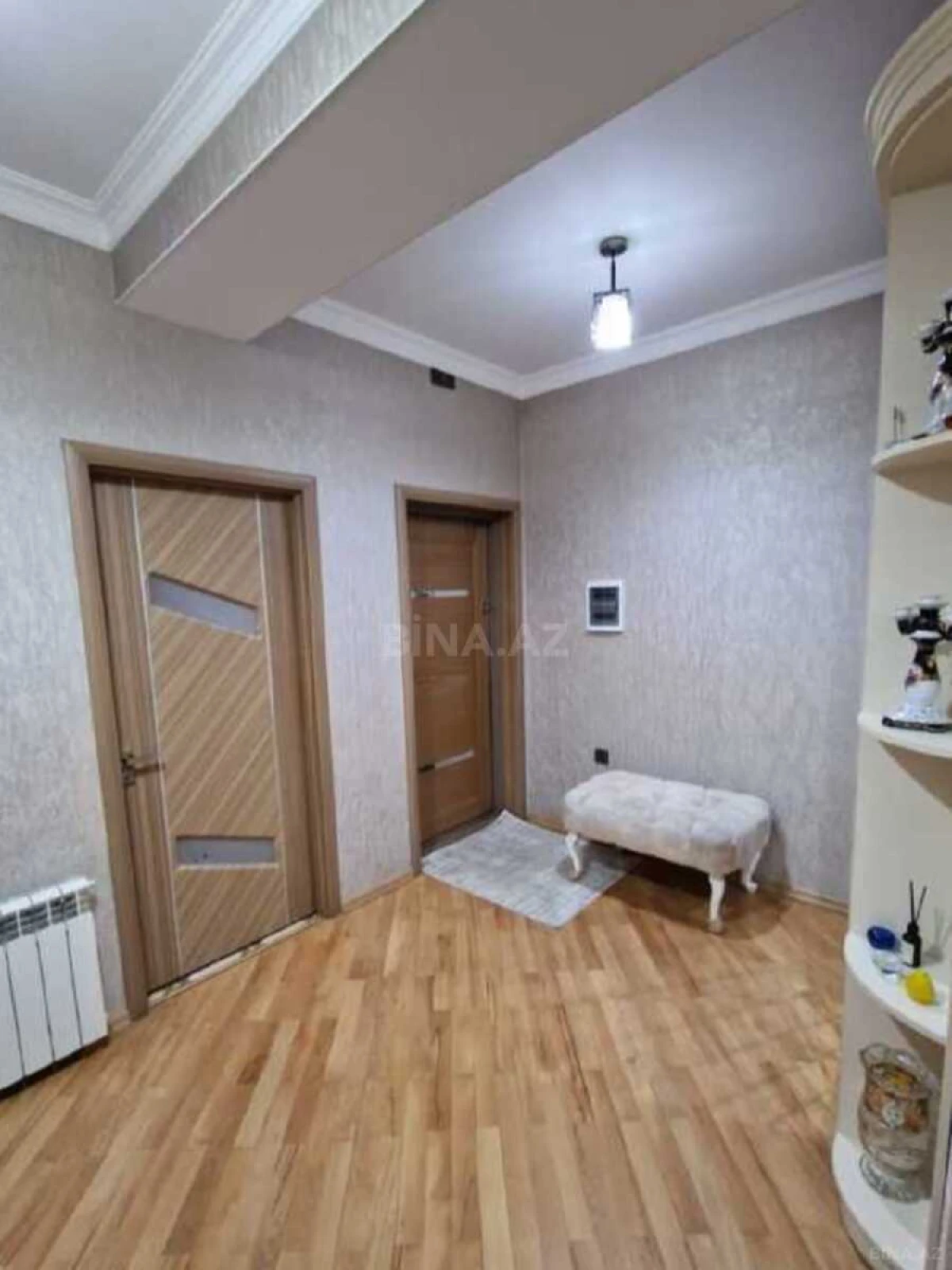 Satılır 3 otaqlı mənzil 111 m²