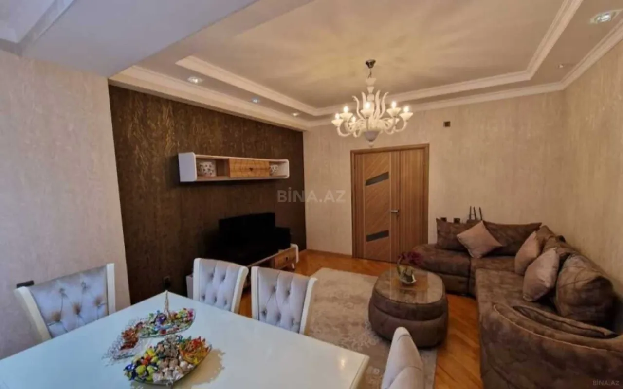 Satılır 3 otaqlı mənzil 111 m²