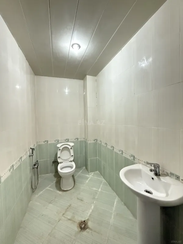 Satılır 2 otaqlı mənzil 102 m²