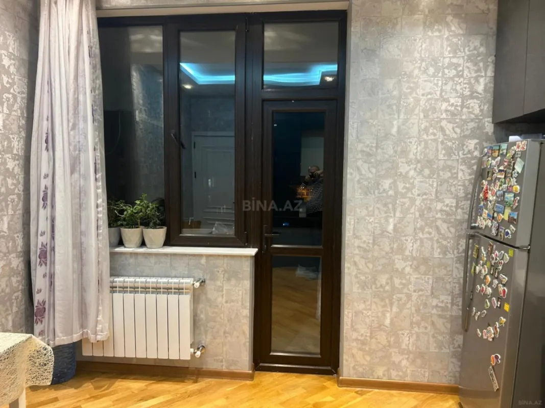 Satılır 3 otaqlı mənzil 110 m²