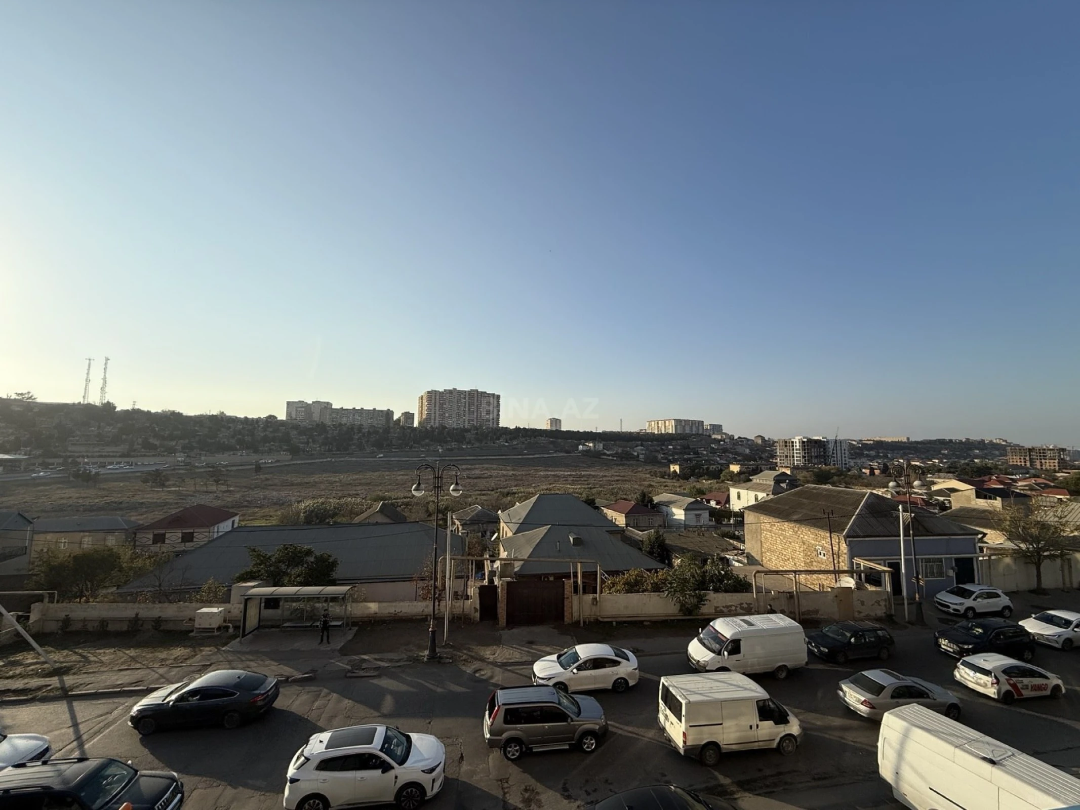 Satılır 4 otaqlı mənzil 136 m²