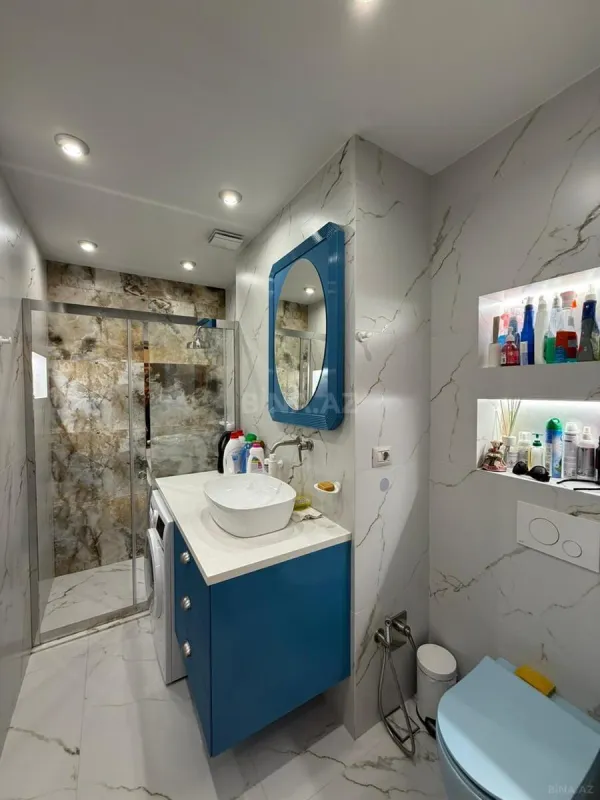 Satılır 5 otaqlı mənzil 231 m²