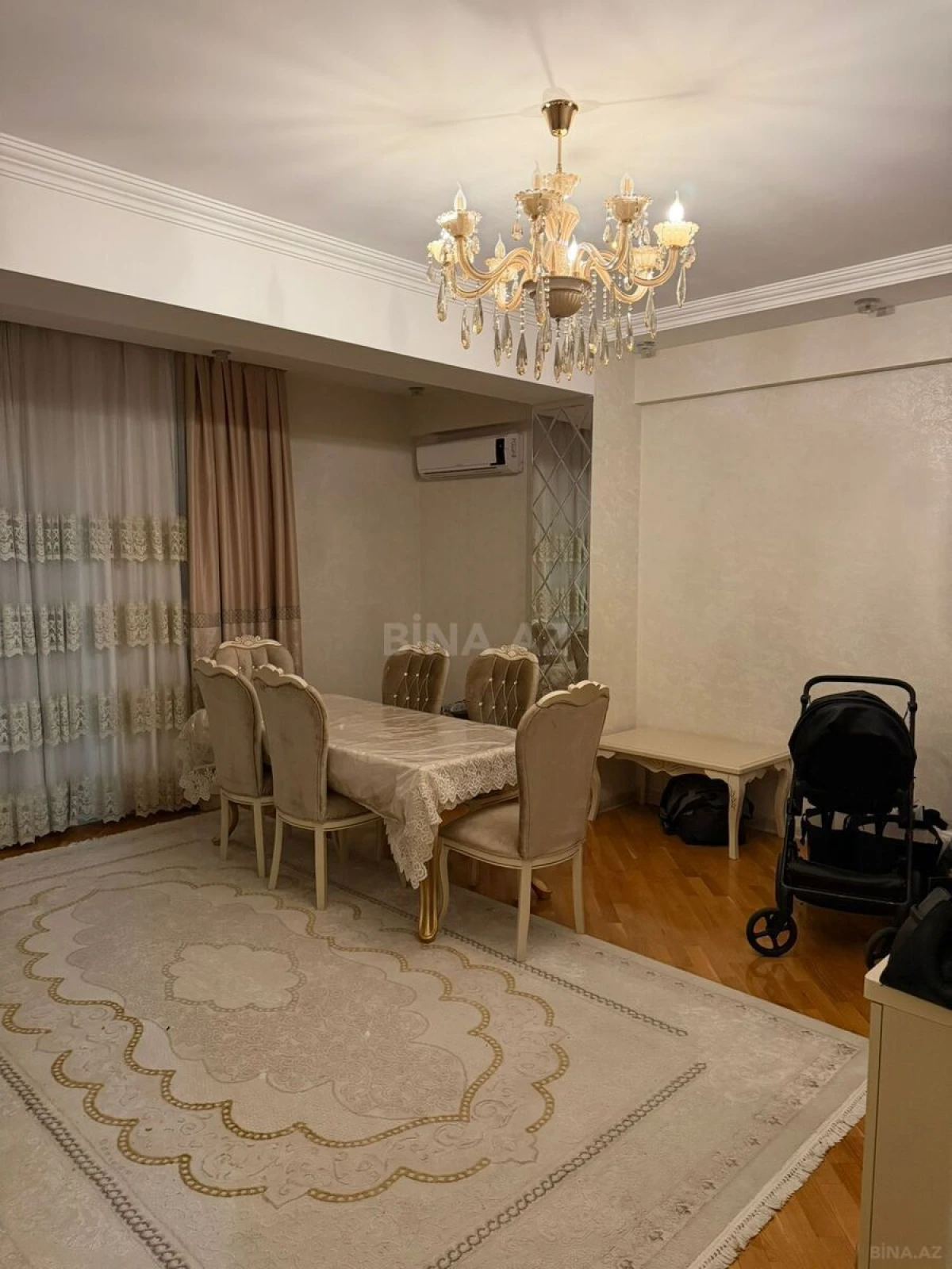Satılır 3 otaqlı mənzil 120 m²