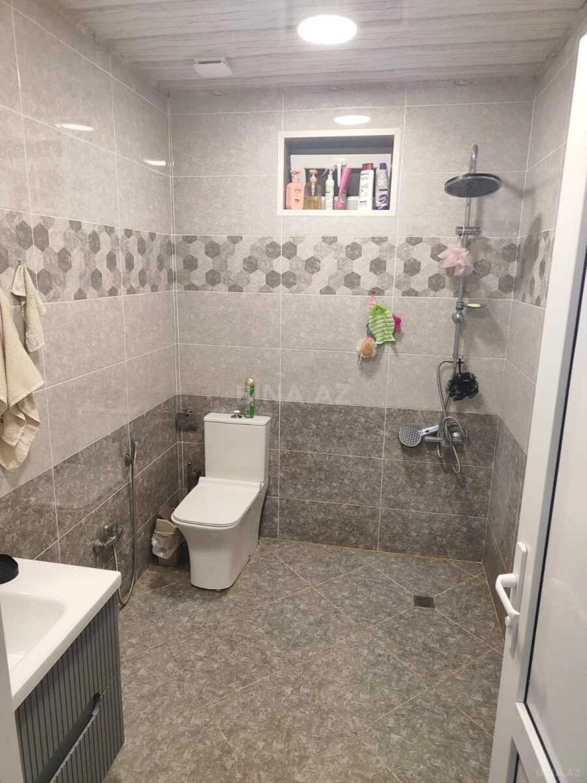 Satılır 4 otaqlı həyət evi 100 m²