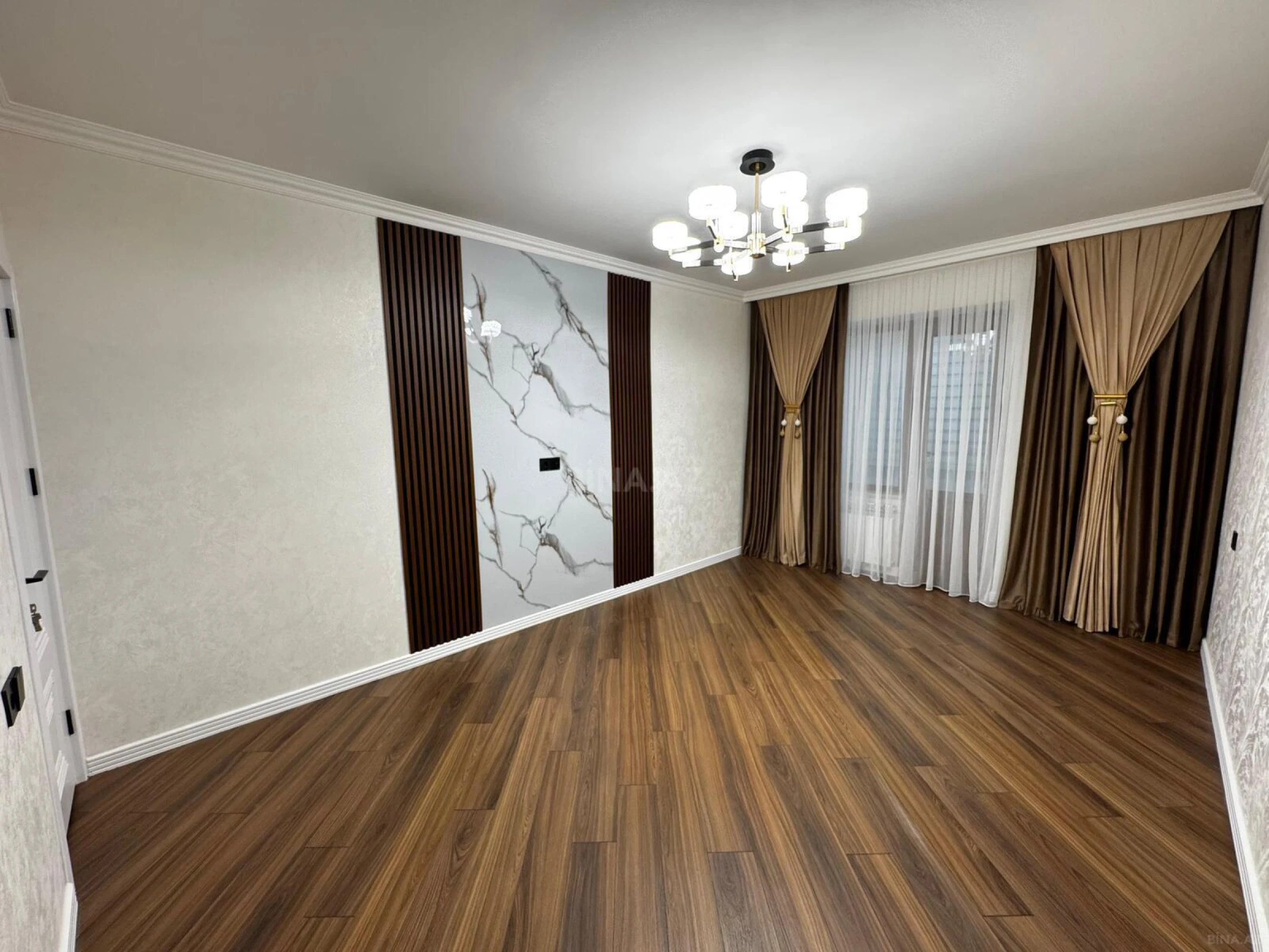 Satılır 2 otaqlı mənzil 70 m²