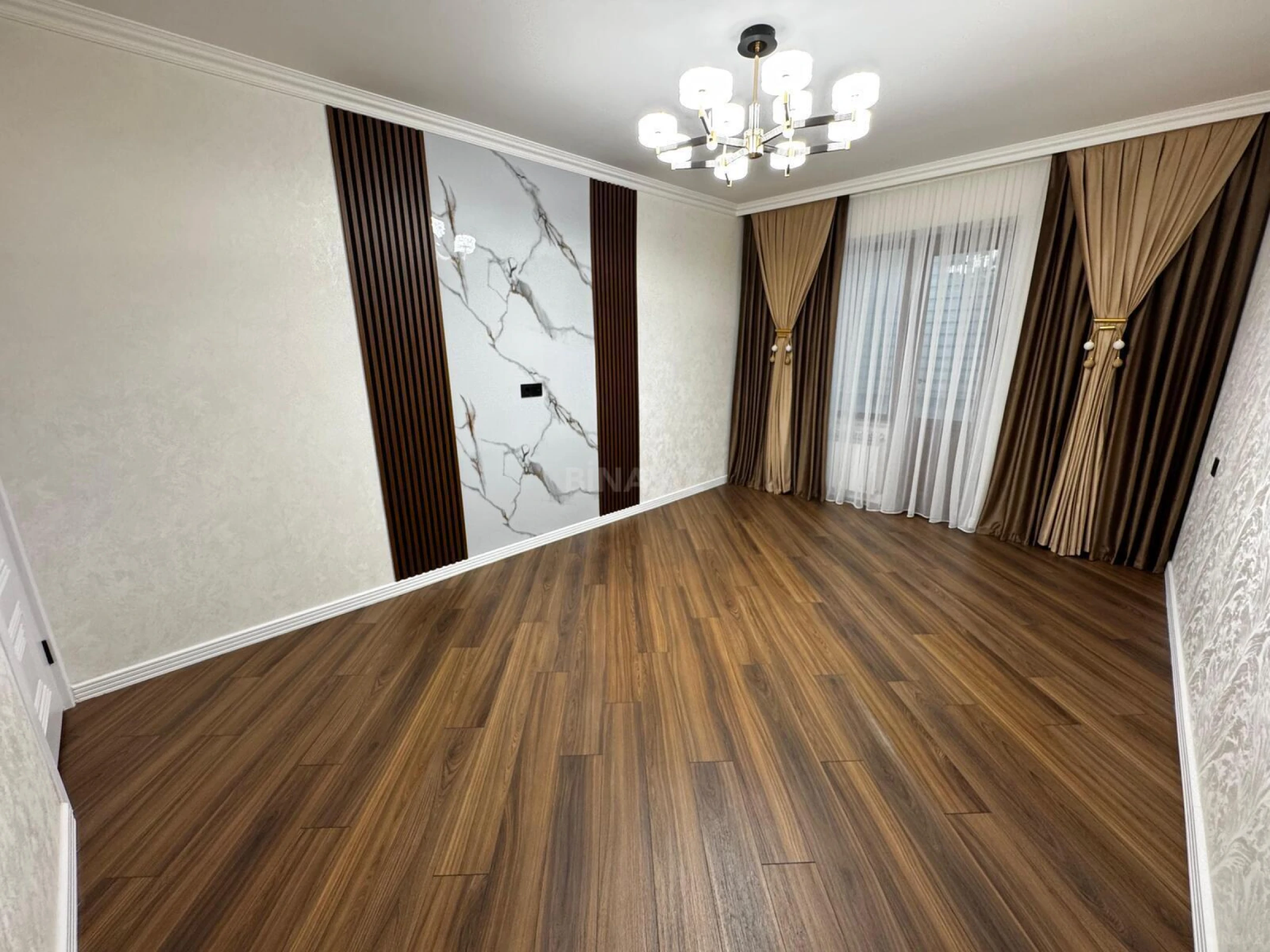 Satılır 2 otaqlı mənzil 70 m²