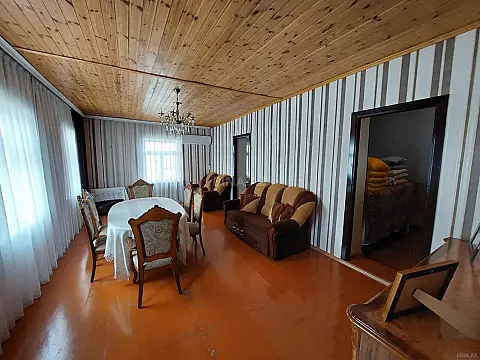 Satılır 7 otaqlı həyət evi 210 m²