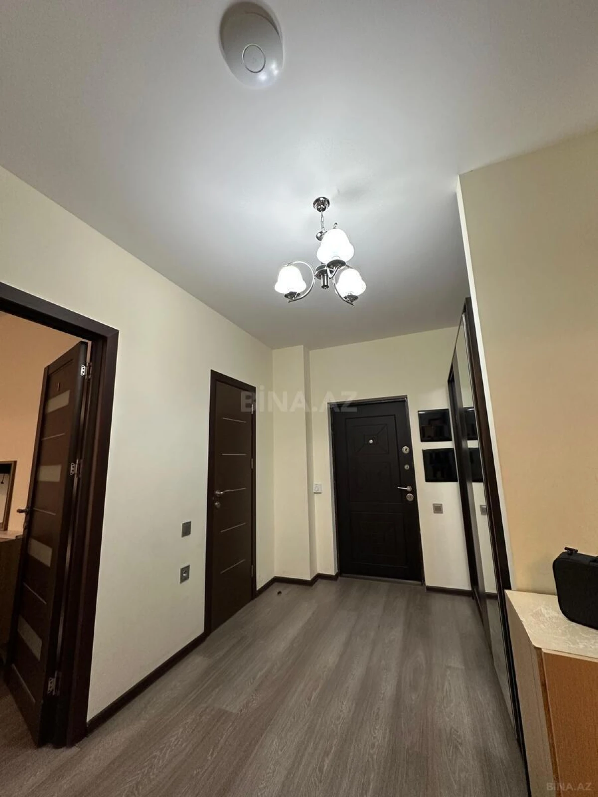 Kirayə verilir 3 otaqlı mənzil 125 m²