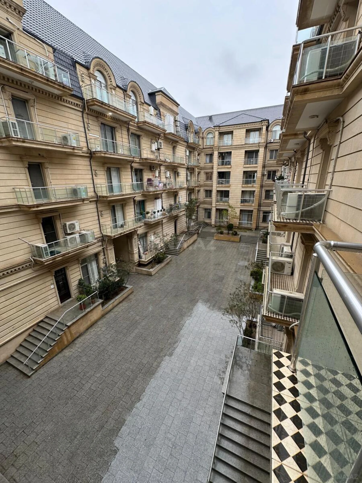 Kirayə verilir 3 otaqlı mənzil 125 m²