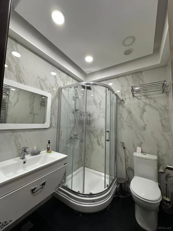 Kirayə verilir 3 otaqlı mənzil 125 m²