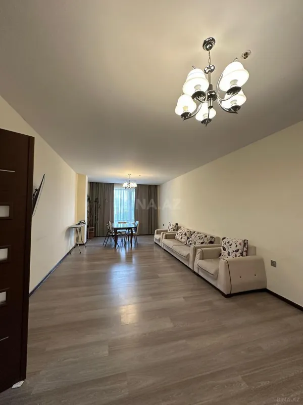 Kirayə verilir 3 otaqlı mənzil 125 m²
