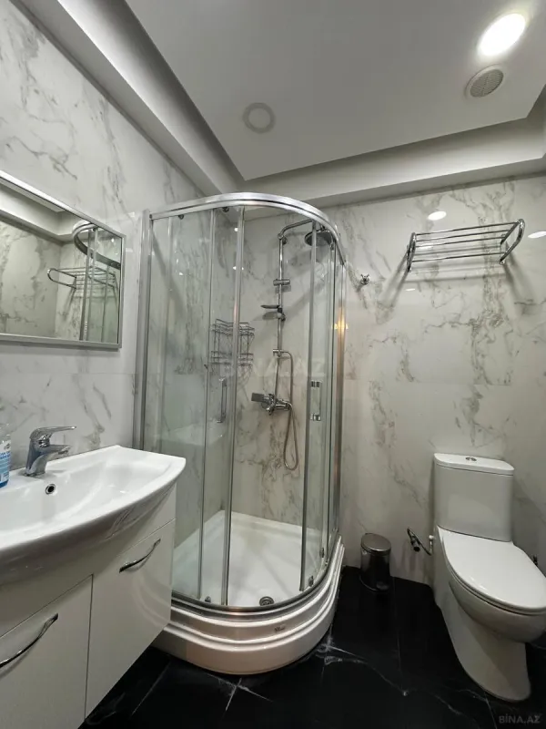 Kirayə verilir 3 otaqlı mənzil 125 m²