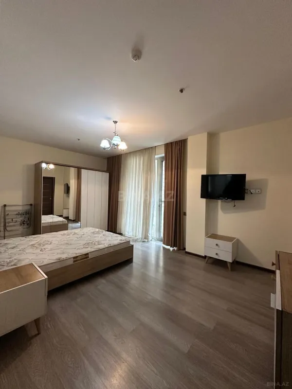 Kirayə verilir 3 otaqlı mənzil 125 m²