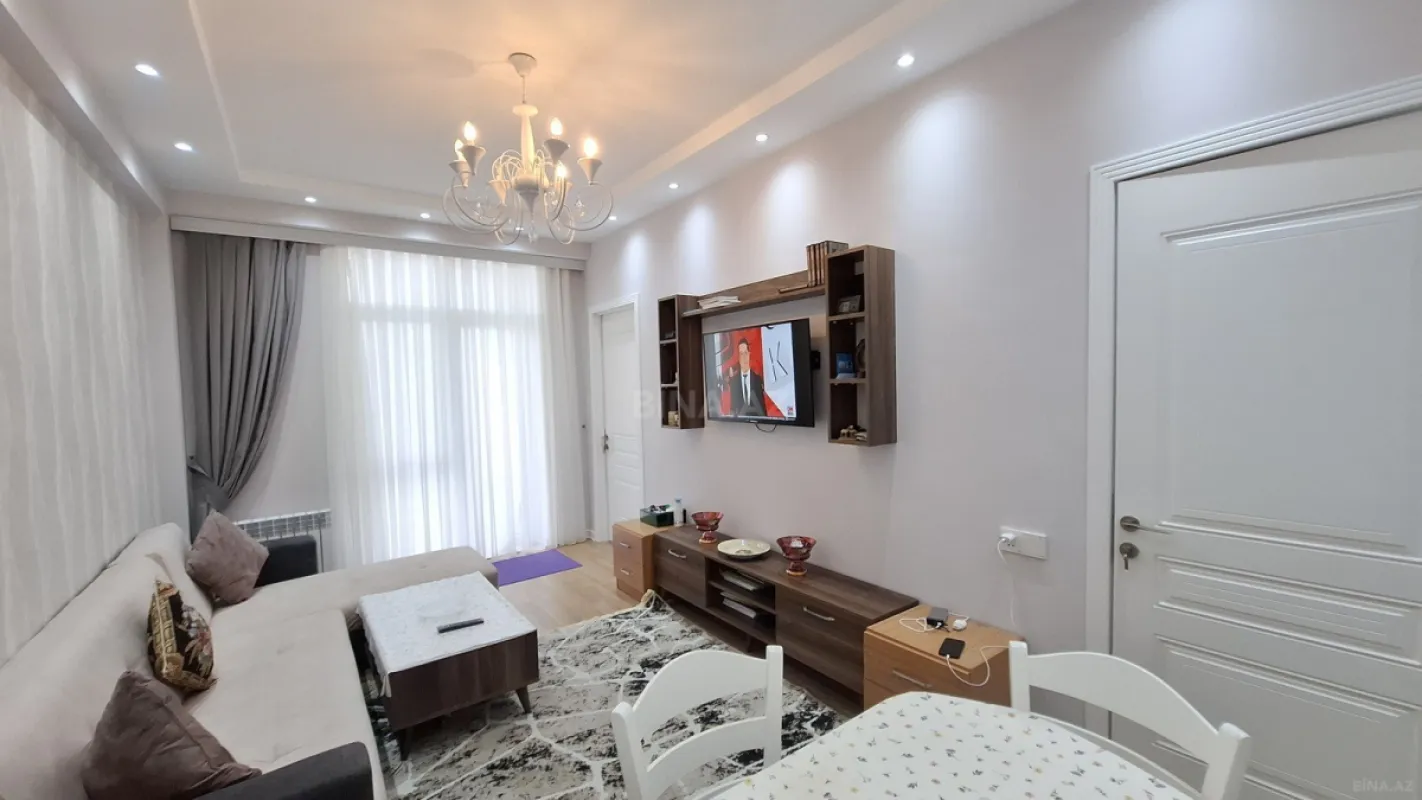 Satılır 2 otaqlı mənzil 60 m²