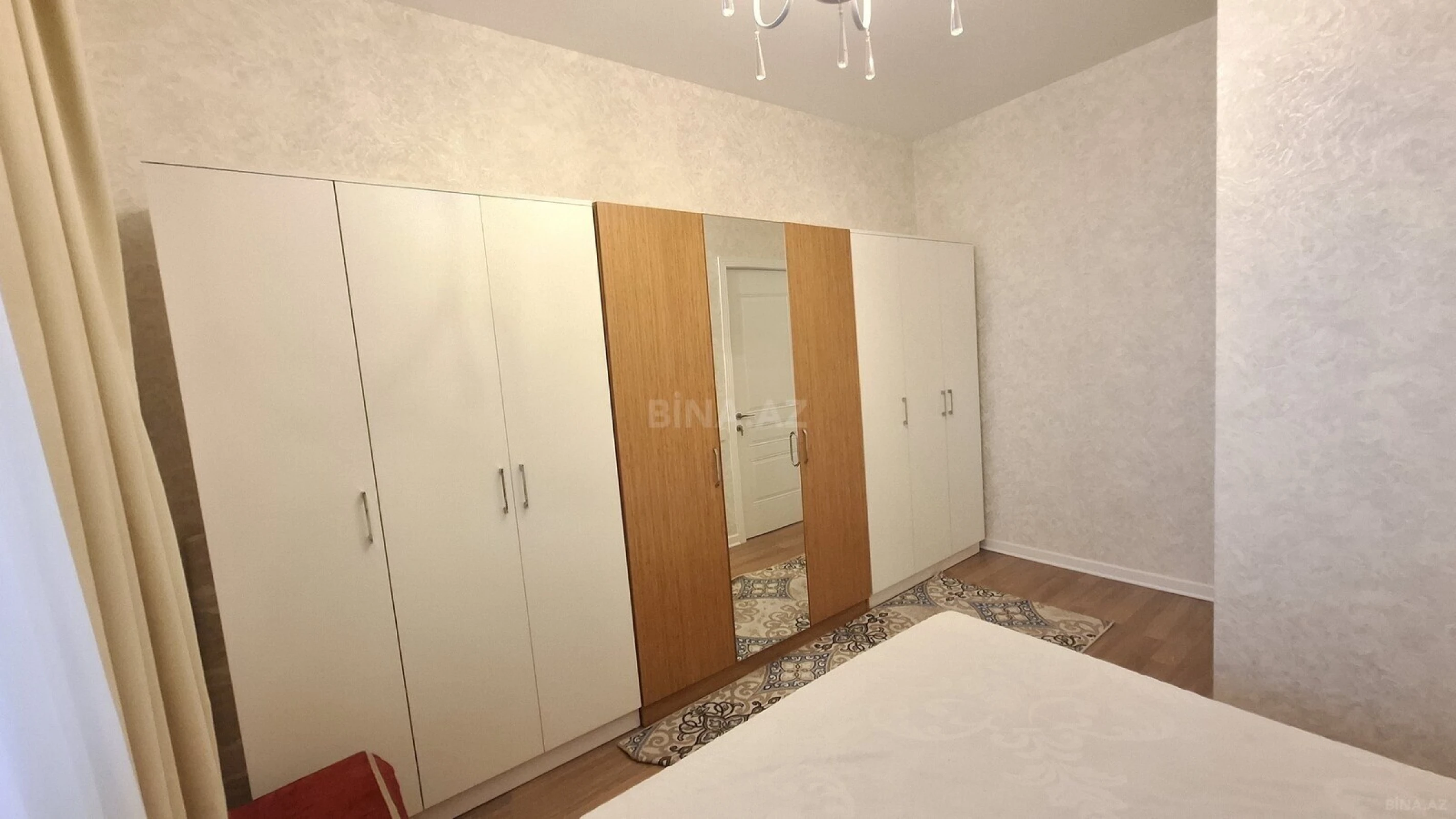 Satılır 2 otaqlı mənzil 60 m²