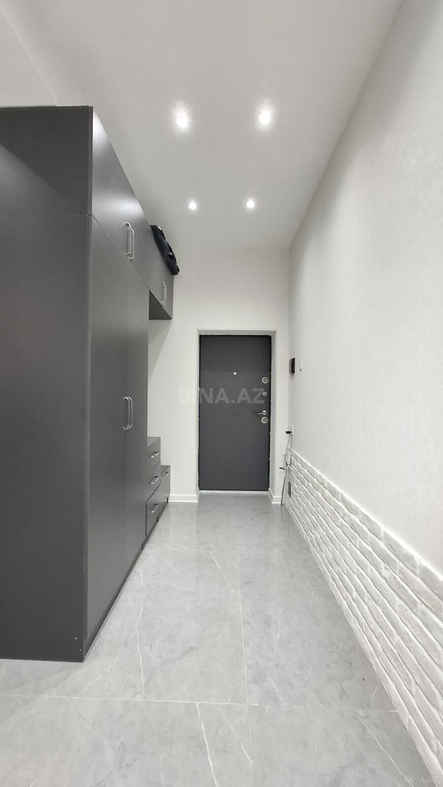 Satılır 2 otaqlı mənzil 60 m²