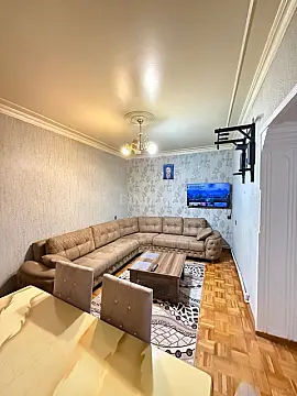 Satılır 2 otaqlı mənzil 65 m²