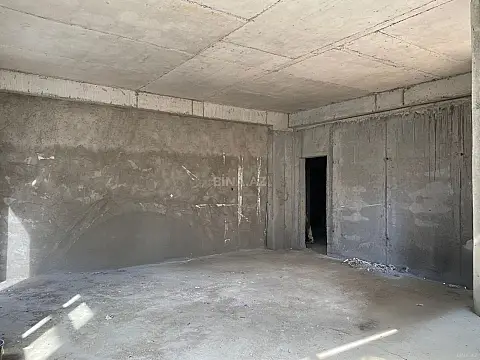 Satılır 3 otaqlı mənzil 170 m²