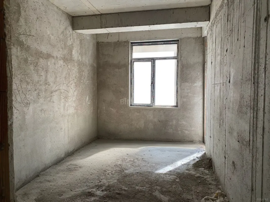 Satılır 3 otaqlı mənzil 170 m²