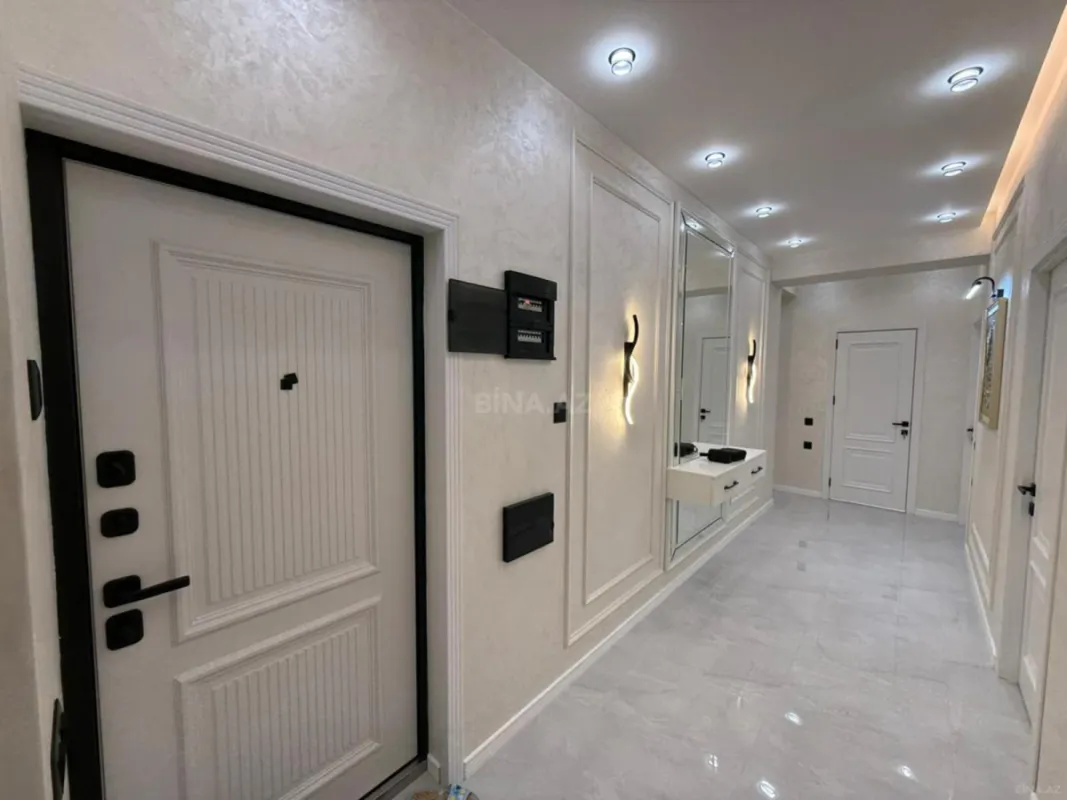 Satılır 2 otaqlı mənzil 84 m²