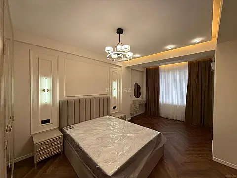 Satılır 2 otaqlı mənzil 84 m²