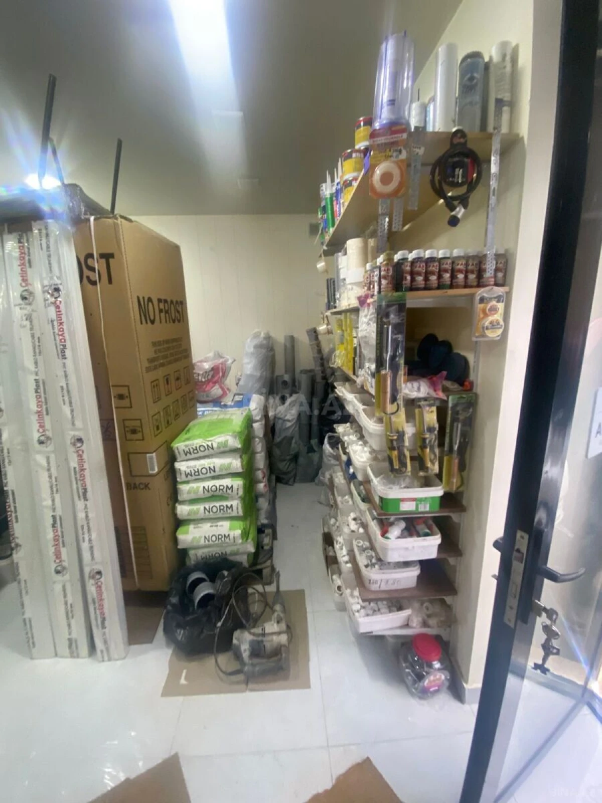 Satılır obyekt 50 m²