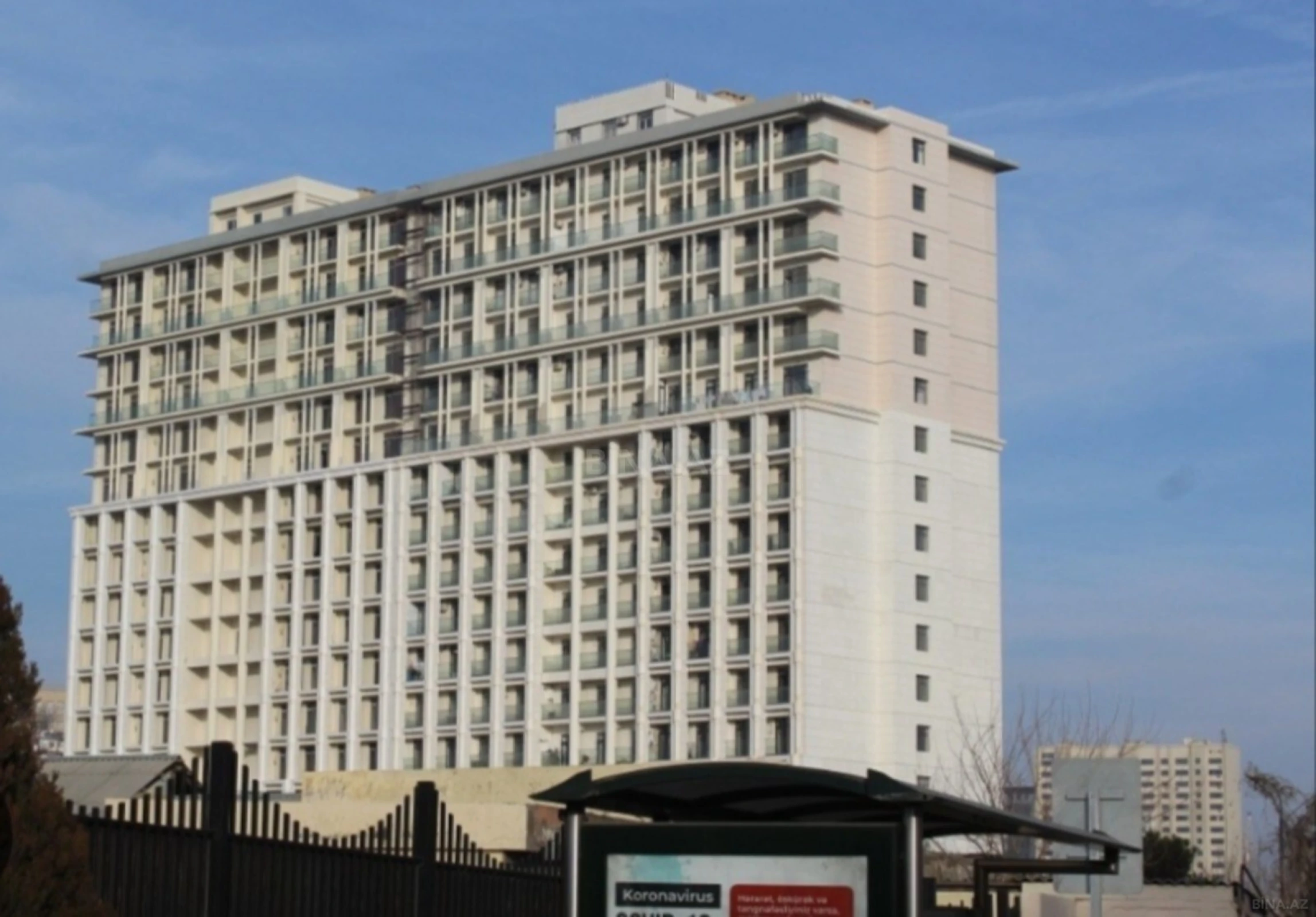 Satılır 3 otaqlı mənzil 154 m²