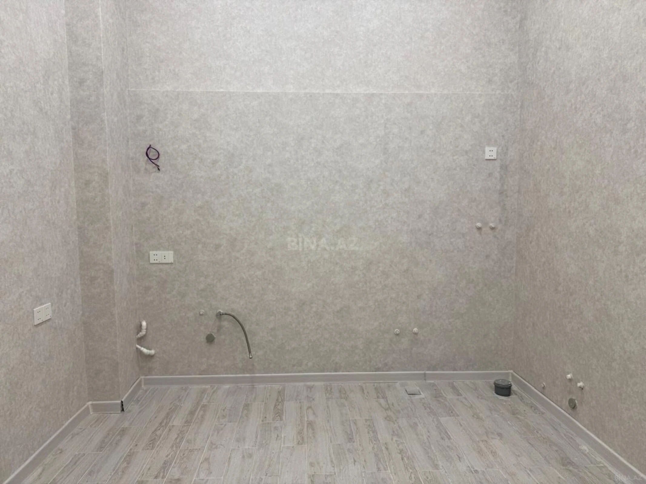 Kirayə verilir 1 otaqlı ofis 20 m²