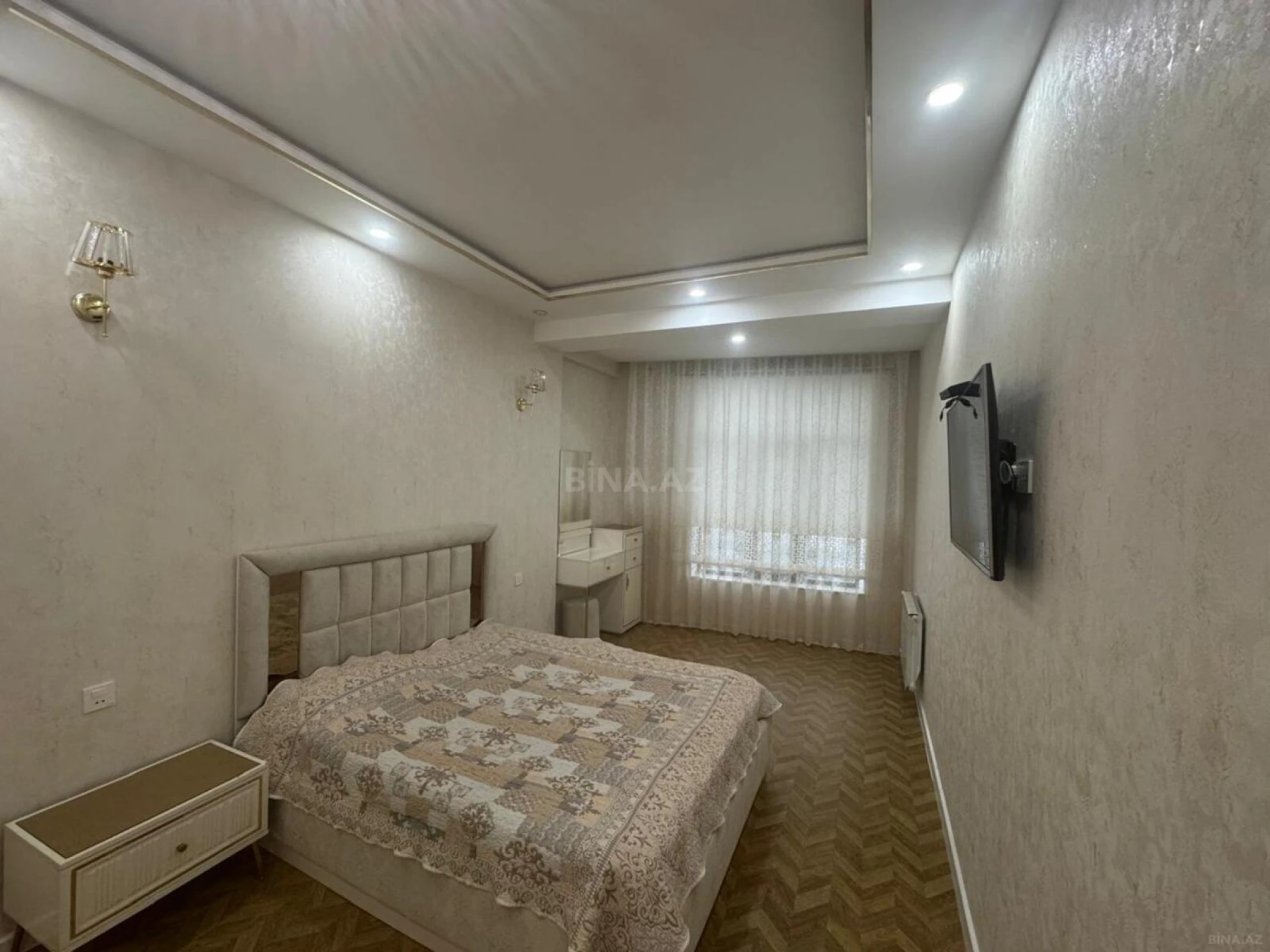 Satılır 3 otaqlı mənzil 110 m²