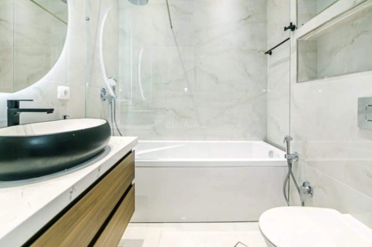 Kirayə verilir 3 otaqlı mənzil 140 m²