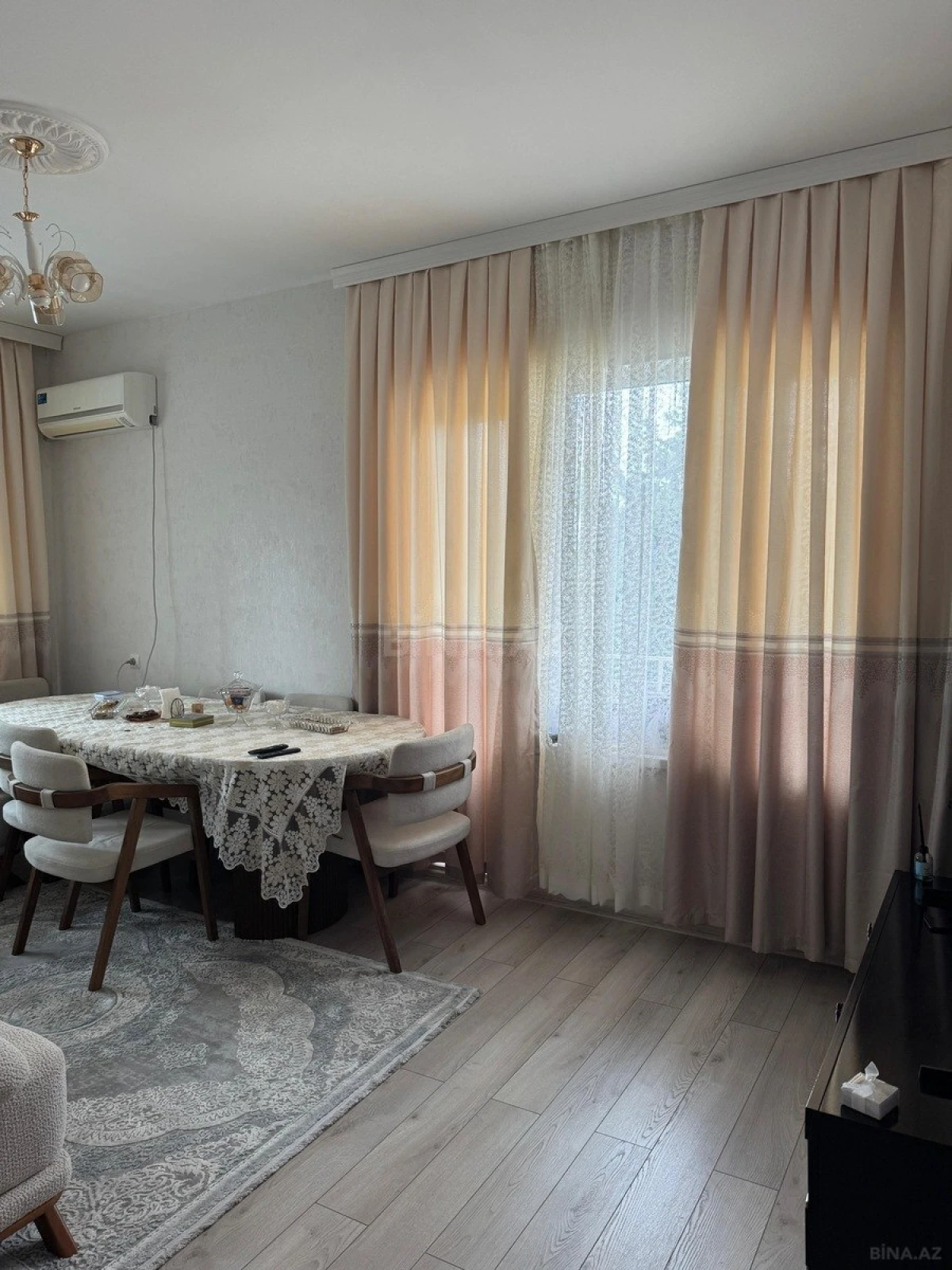 Satılır 2 otaqlı mənzil 65 m²