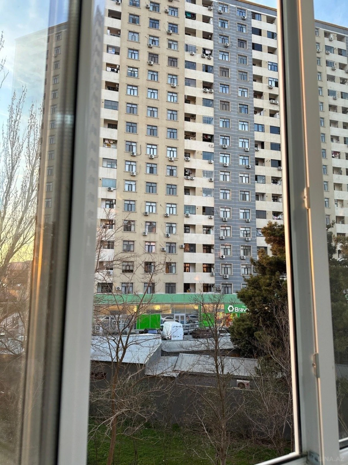 Satılır 2 otaqlı mənzil 65 m²