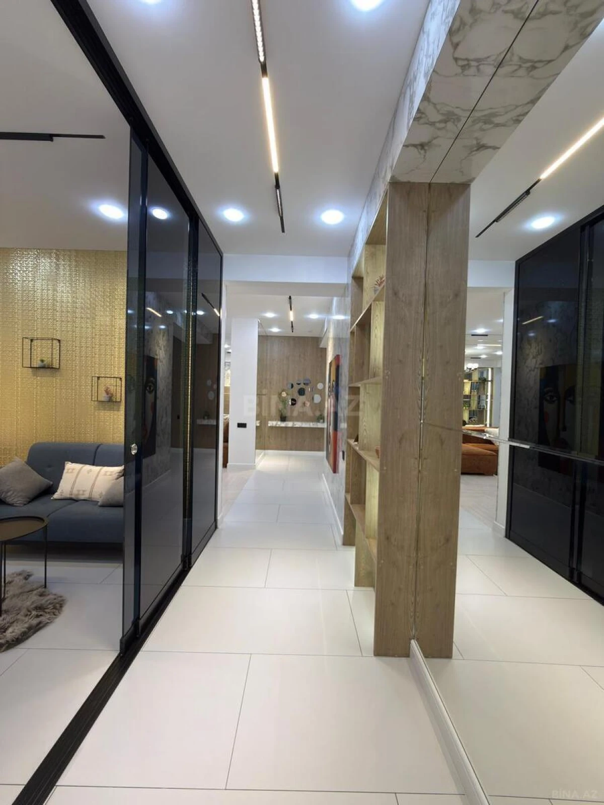 Satılır 3 otaqlı mənzil 118 m²